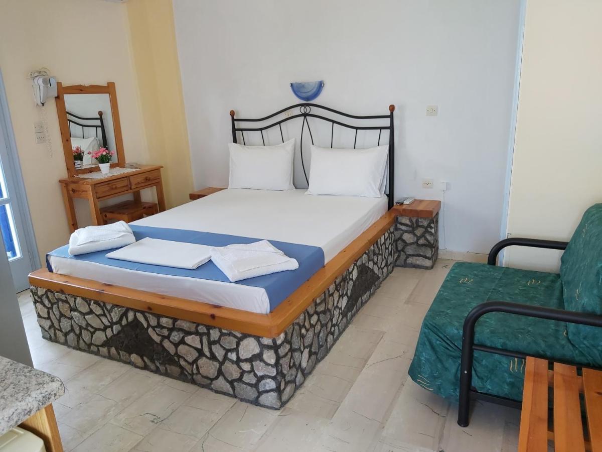 Hotel Stavros Perivolos (Santorini)