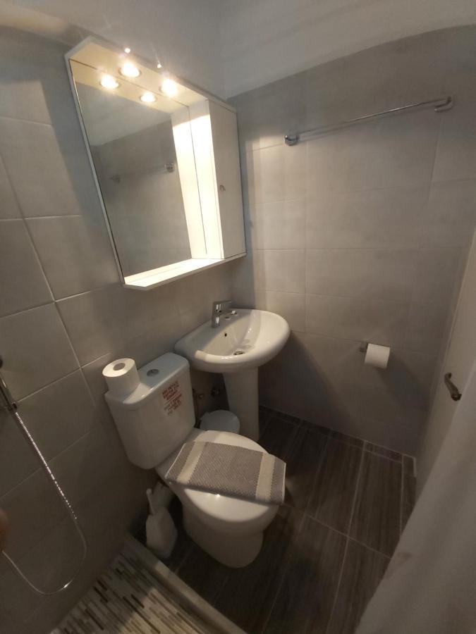 Stavros Hotel *