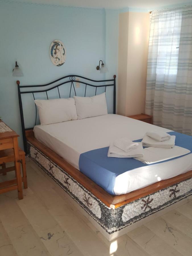 Stavros Perivolos (Santorini)